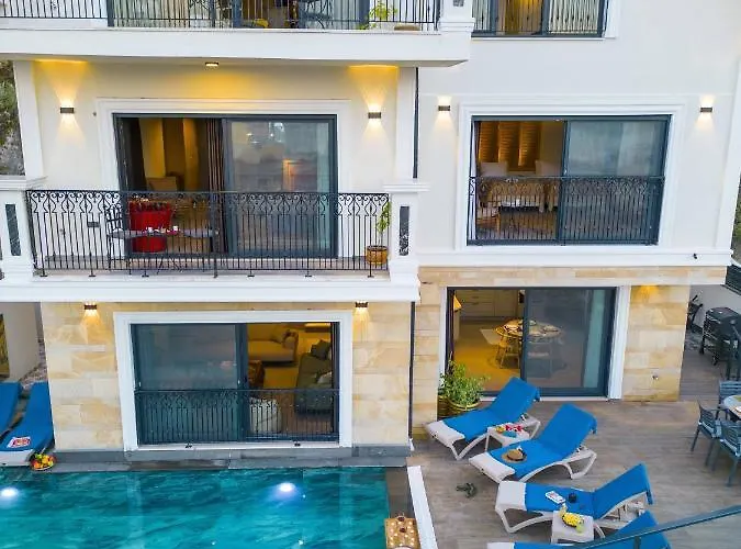 Porto- 3 Bedrom Private Pool فيلة